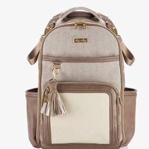 NWT Itzy Ritzy Diaper Bag- Vanilla Latte Boss Plus Diaper Bag Backpack